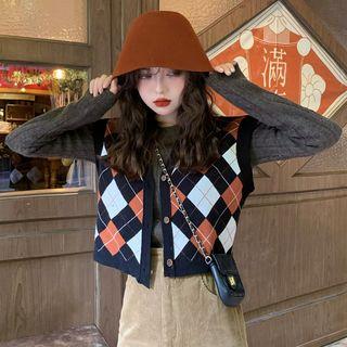Argyle Print Cropped Knit Vest / Plain Sweater / Corduroy Midi A-line Skirt