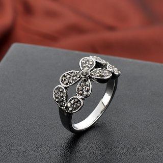 Clover / Leaves Rhinsestone Ring