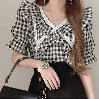 Puff-sleeve Lace Trim Gingham Blouse Black & White - One Size