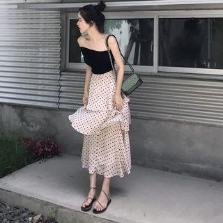 Off-shoulder Top / Polka Dot Ruffle Skirt