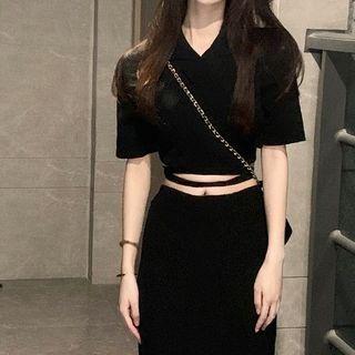 Short-sleeve V-neck Crop Top / Midi Skirt