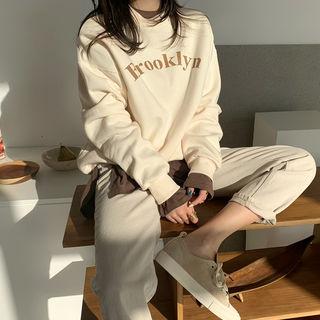 Brooklyn Printed Loose-fit Sweatshirt Cream - One Size