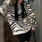 Round Neck Drop Shoulder Zebra Print Loose Fit Sweatshirt Sweater - Zebra - One Size