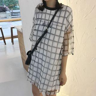 Set: Short-sleeve Check Mesh Top + Sleeveless T-shirt