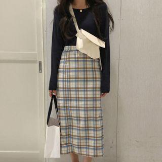 Long-sleeve Plain T-shirt / Plaid High-waist Long Skirt