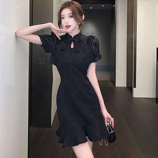 Puff-sleeve Ruffled Keyhole A-line Dress