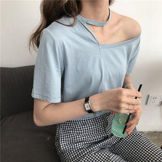 Short-sleeve Cutout Shoulder T-shirt