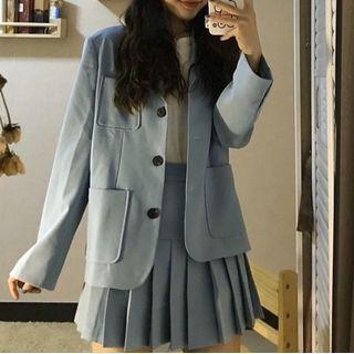 Single-breasted Blazer / Mini Pleated Skirt