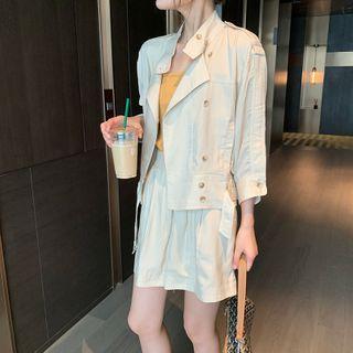 3/4-sleeve Button-up Jacket / Wide-leg Shorts