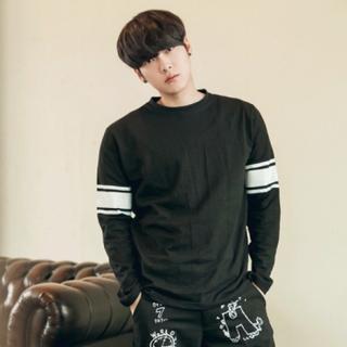 Stripe-trim Sleeve T-shirt