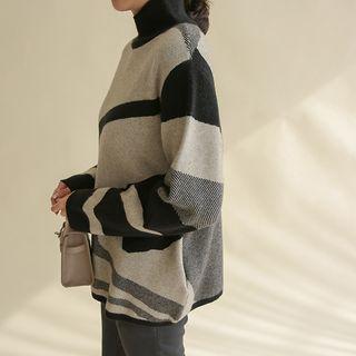 Mock-neck Color-block Knit Top Beige - One Size