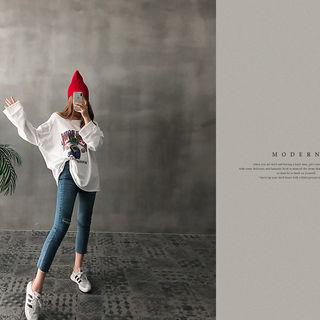 Graphic Raglan-sleeve Sweatshirt