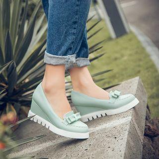 Bow Accent Wedge Loafer Pumps
