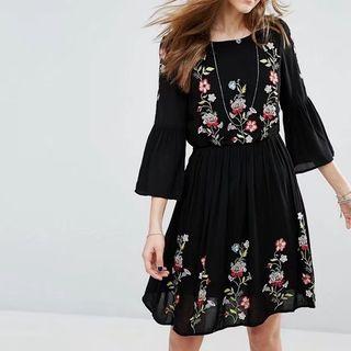 3/4-sleeve Embroidery A-line Dress