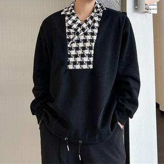 Collared Houndstooth Paneled Sweatshirt