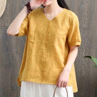Embroidered Short Sleeve V-neck T-shirt