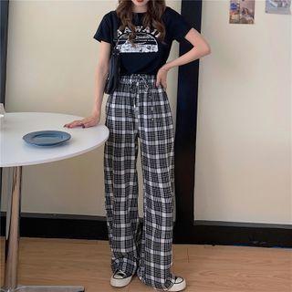 Short-sleeve Lettering Print T-shirt / Plaid Wide-leg Pants