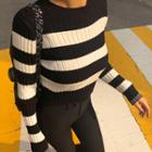 Round-neck Striped Cropped Knit Top