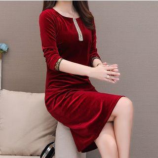 Long-sleeve Contrast-trim A-line Velvet Dress