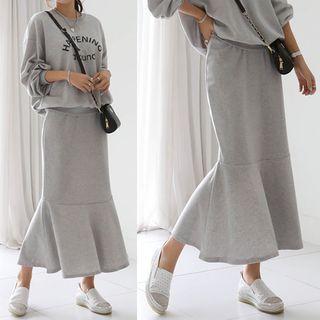 Set: Letter Print Sweatshirt + Long Mermaid Skirt