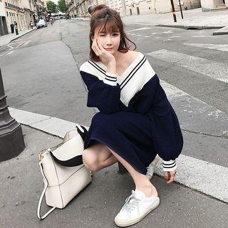 Long-sleeve V-neck Knitted Dress