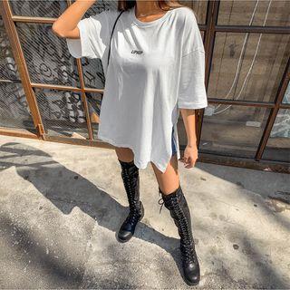 Liphop Printed Slit-side T-shirt