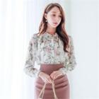 Floral Print Shirred Blouse