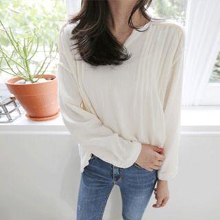 Open-placket Pintuck-detail Top