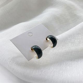 Hook Earring Black - One Size