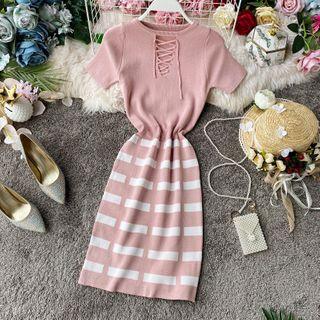 Short-sleeve Color Panel Midi A-line Knit Dress