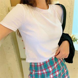 Plain Short-sleeve Slim-fit T-shirt / Plaid Skirt