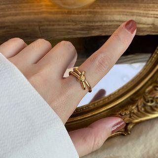Knotted Ring