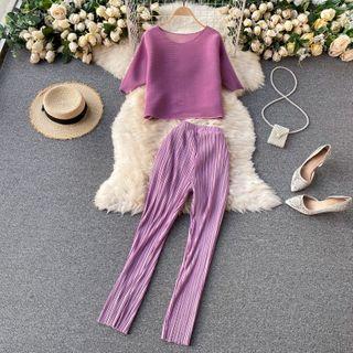 Set: Short-sleeve Top + Pleated Pants