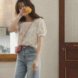 Square-neck Puff-sleeve Floral Blouse Cream - One Size