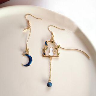 Cat & Moon Asymmetrical Alloy Dangle Earring