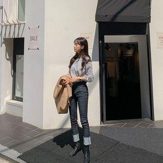 Roll-up Stitched Straight-cut Jeans