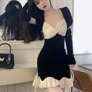 Set: Short-sleeve Mini Mermaid Dress + Arm Sleeves