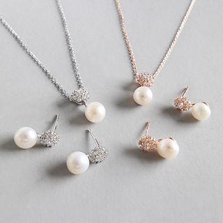 Faux Pearl Necklace / Earring