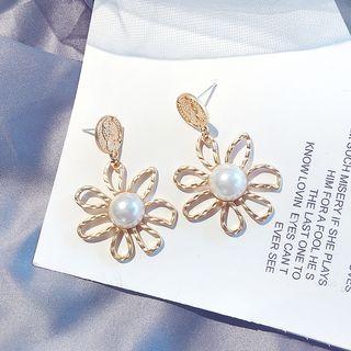 Flower Dangle Earring 42 - A245 - 1 Pair - Cut Out - Faux Pearl - Flower - One Size