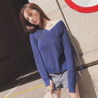 Lace Up V-neck Knit Top