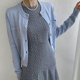 Dual-pocket Embroidered Cardigan