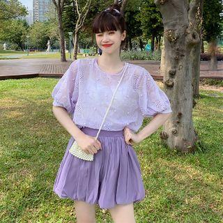 Faux Pearl Short-sleeve Lace Blouse / Plain Wide-leg Shorts