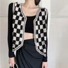 Checkerboard Pattern Vest / Plain T-shirt / Midi Pencil Skirt