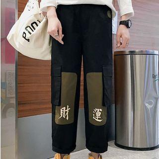 Applique Side-pocket Straight-cut Cargo Pants