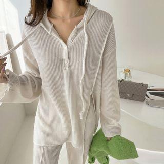 Button-detail Deep-slit Knit Hoodie