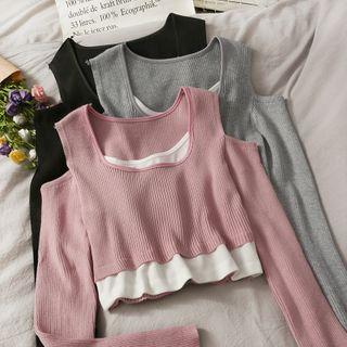 Cutout-shoulder Mock Two-piece Crop T-shirt