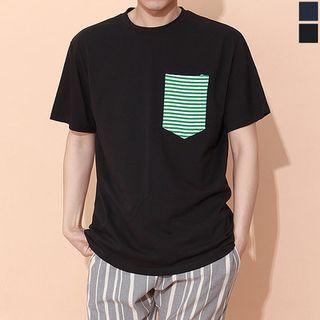 Short-sleeve Stripe Pocket-front T-shirt