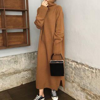 Long-sleeve Mock-neck Maxi Shift Knit Dress