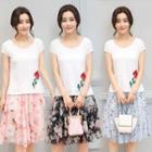 Set : Embroidered Short-sleeve T-shirt + Floral Print Skirt