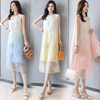 Sleeveless Embroidered Midi Dress / Long Light Jacket